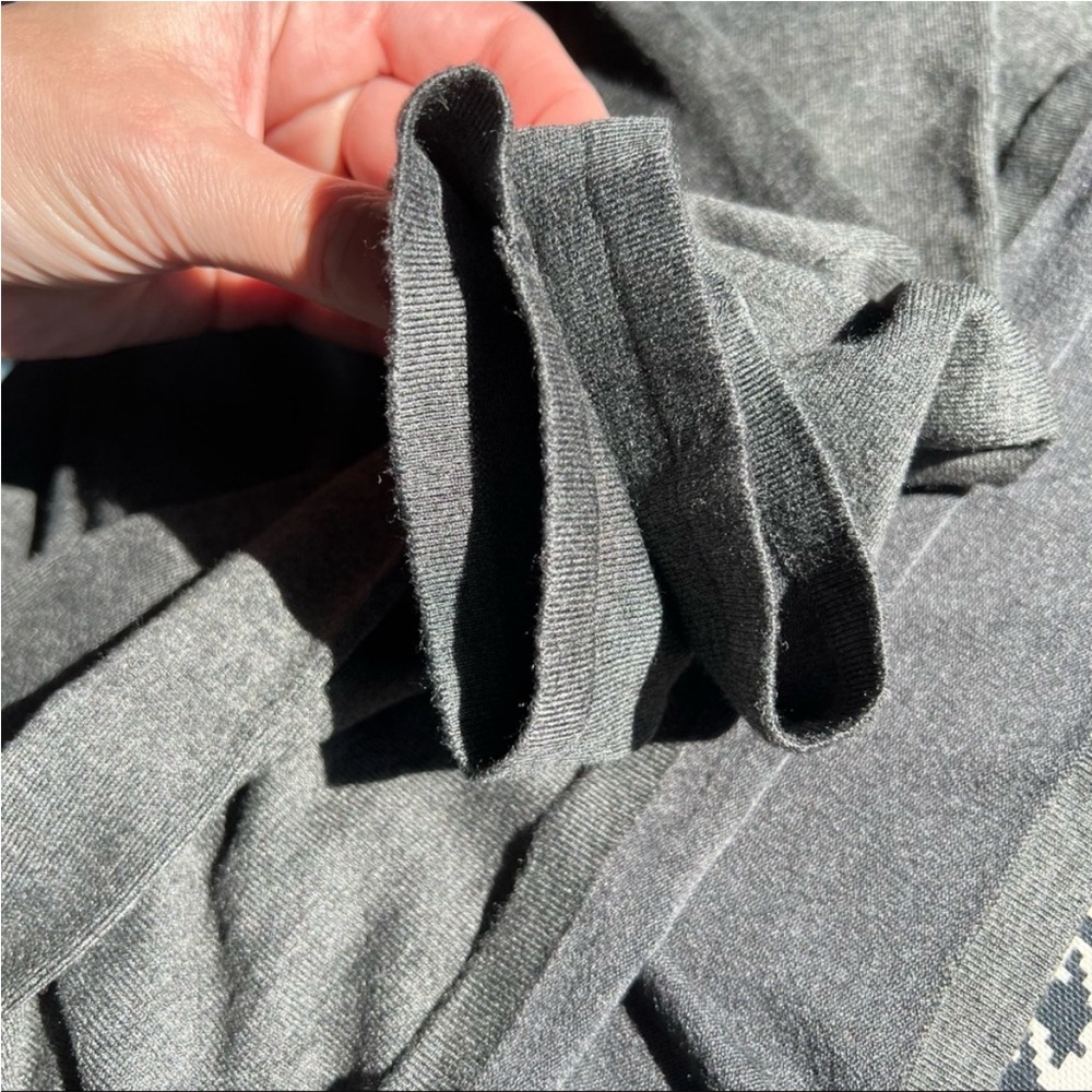 T Tahari Mockneck Sweater, Heather Graphite Gray, Large - Picture 12 of 15
